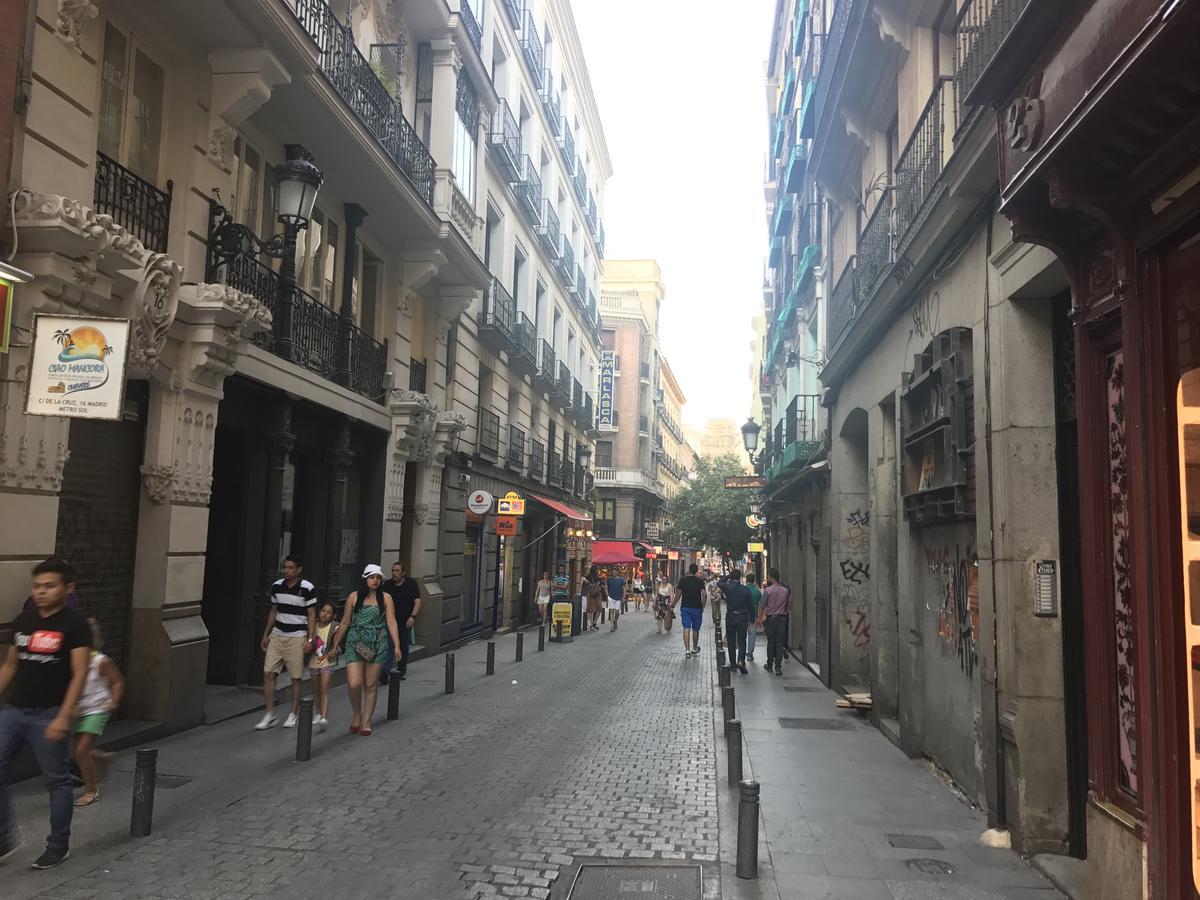 El Botones - Puerta Del Sol Lägenhet Madrid Exteriör bild