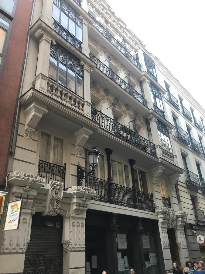El Botones - Puerta Del Sol Lägenhet Madrid Exteriör bild